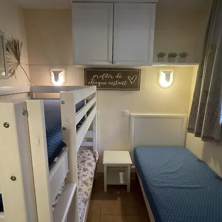 Apartment Appart Dans Avec Piscine La Garonnette-Plage